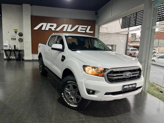 FORD RANGER 2.2 XLS 4X4 CD 16V DIESEL 4P AUTOMÁTICO